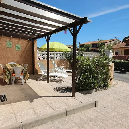 Domaine De Tamaris, A 600m De La Plage, Animations Piscines En Supplement , Climatisee Avec 2 4 Couchages, Wifi Lrtam4i Portiragnes