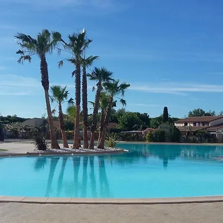 Domaine De Tamaris, A 600m De La Plage, Animations Piscines En Supplement , Climatisee Avec 2 4 Couchages, Wifi Lrtam4i * Portiragnes