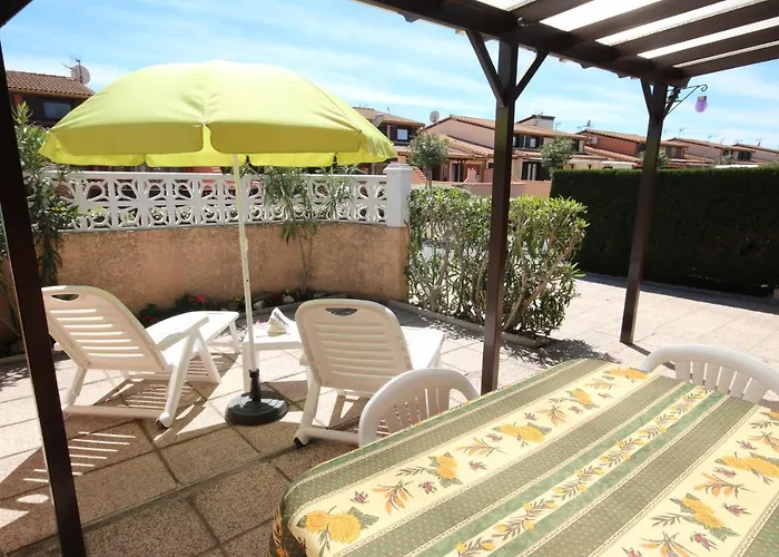 别墅 Domaine De Tamaris, A 600m De La Plage, Animations Piscines En Supplement , Climatisee Avec 2 4 Couchages, Wifi Lrtam4i *